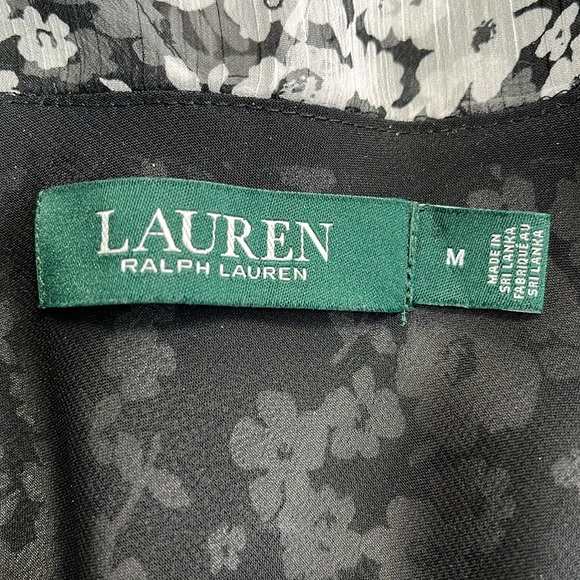 Lauren size M Flutter Sleeve Blouse - Picture 4 of 6